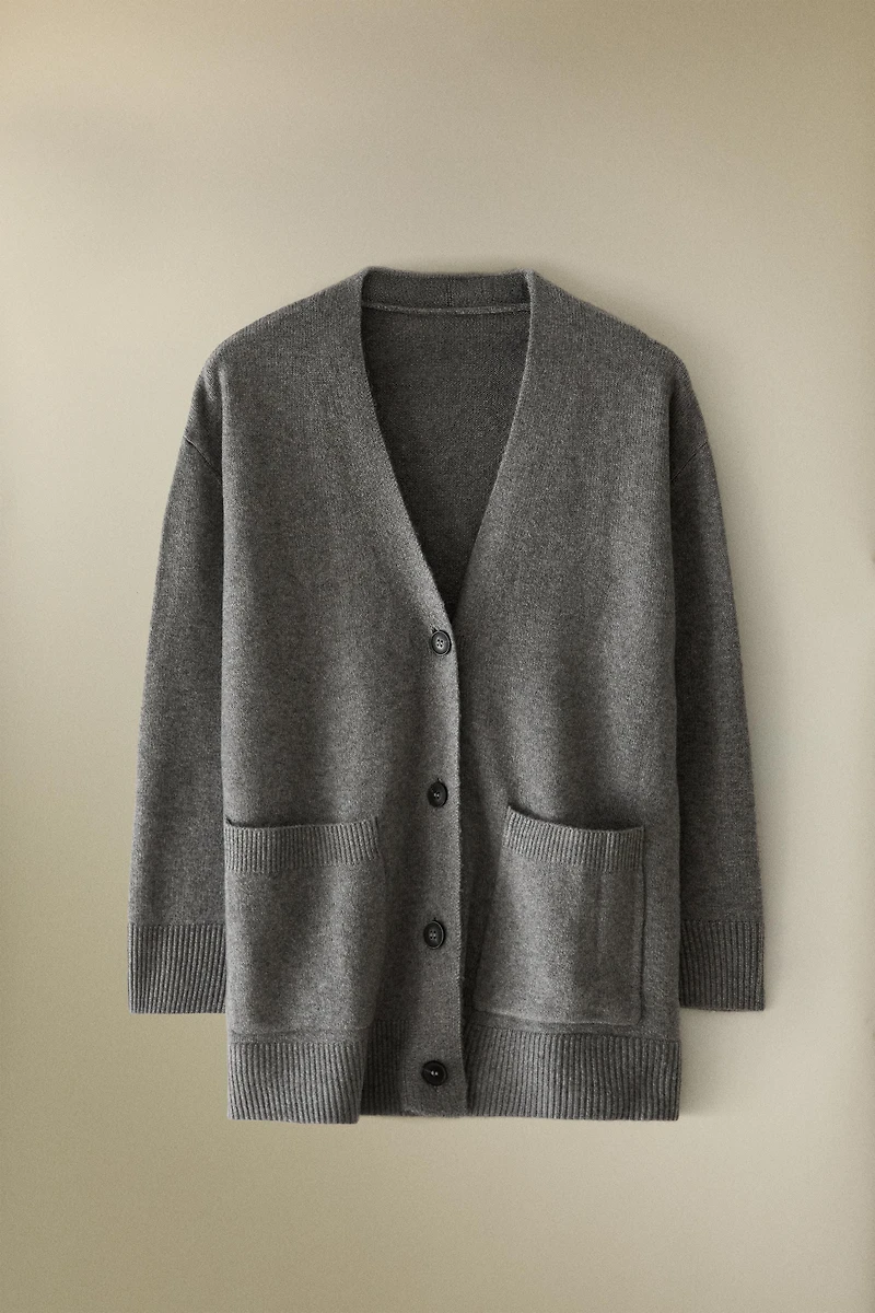 KNIT CARDIGAN