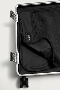 TRAVEL SUITCASE
