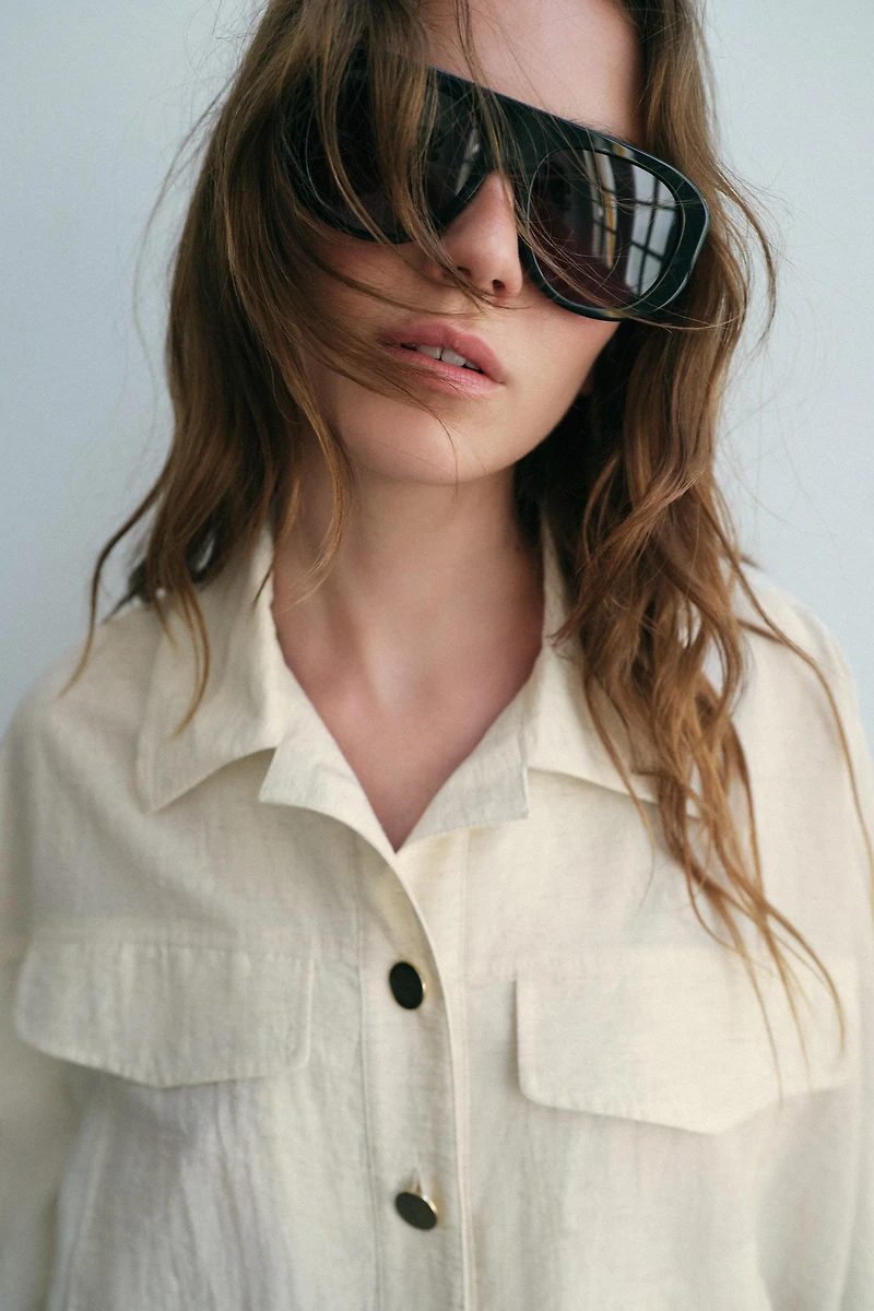 ROLL-UP SLEEVE SAFARI BLOUSE