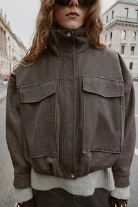 BLOUSON BOMBER BOUFFANT À CHEVRONS