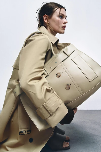 LEATHER CITY BAG WITH BELT DETAIL