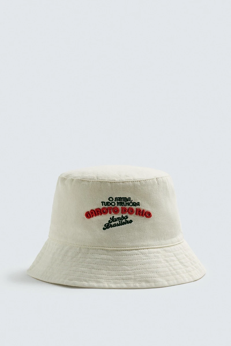 CONTRAST EMBROIDERY BUCKET HAT