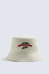 CONTRAST EMBROIDERY BUCKET HAT