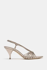 KNOT STRAP LEATHER SANDALS