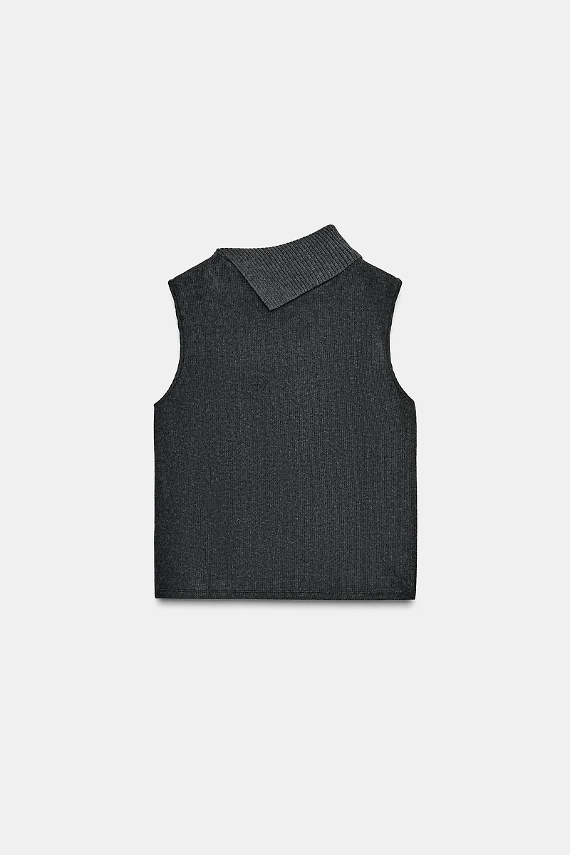 SOFT OPEN NECK TOP
