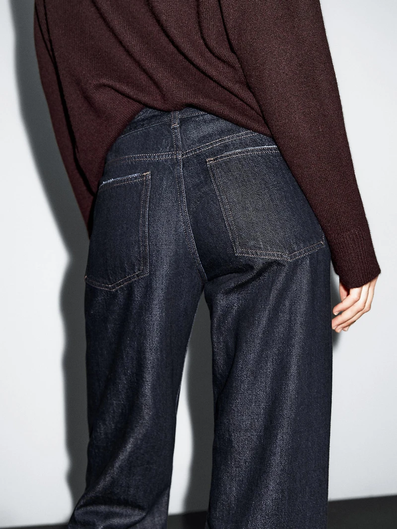 Mid-rise straight-leg jeans