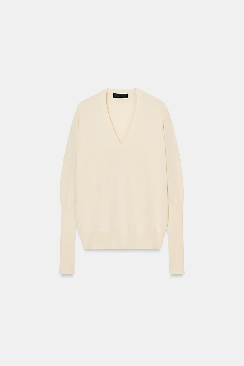 EXTRAFINE KNIT V-NECK JUMPER