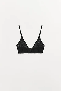 SEAMLESS LACE BRALETTE
