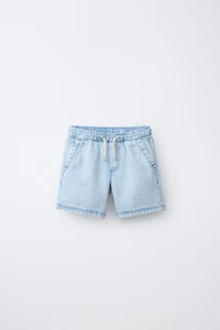 SHORT EN DENIM ÉTIQUETTE