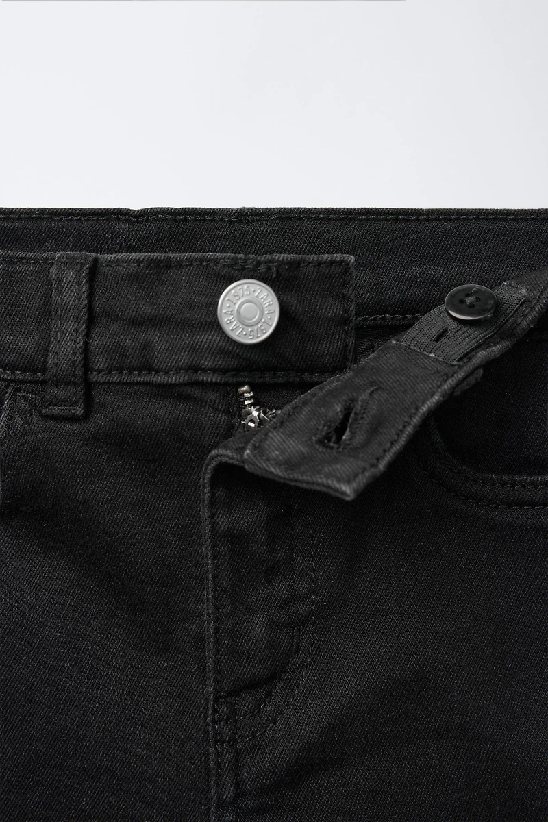 SKINNY FIT JEANS