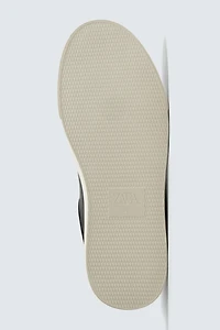 HEEL DETAIL SNEAKERS