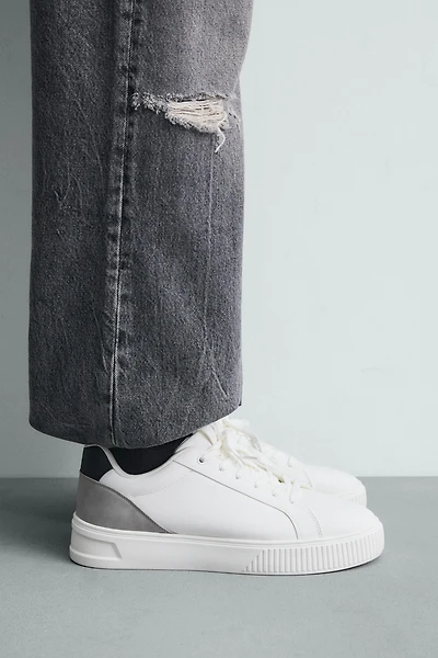 SNEAKERS WITH HEEL DETAIL