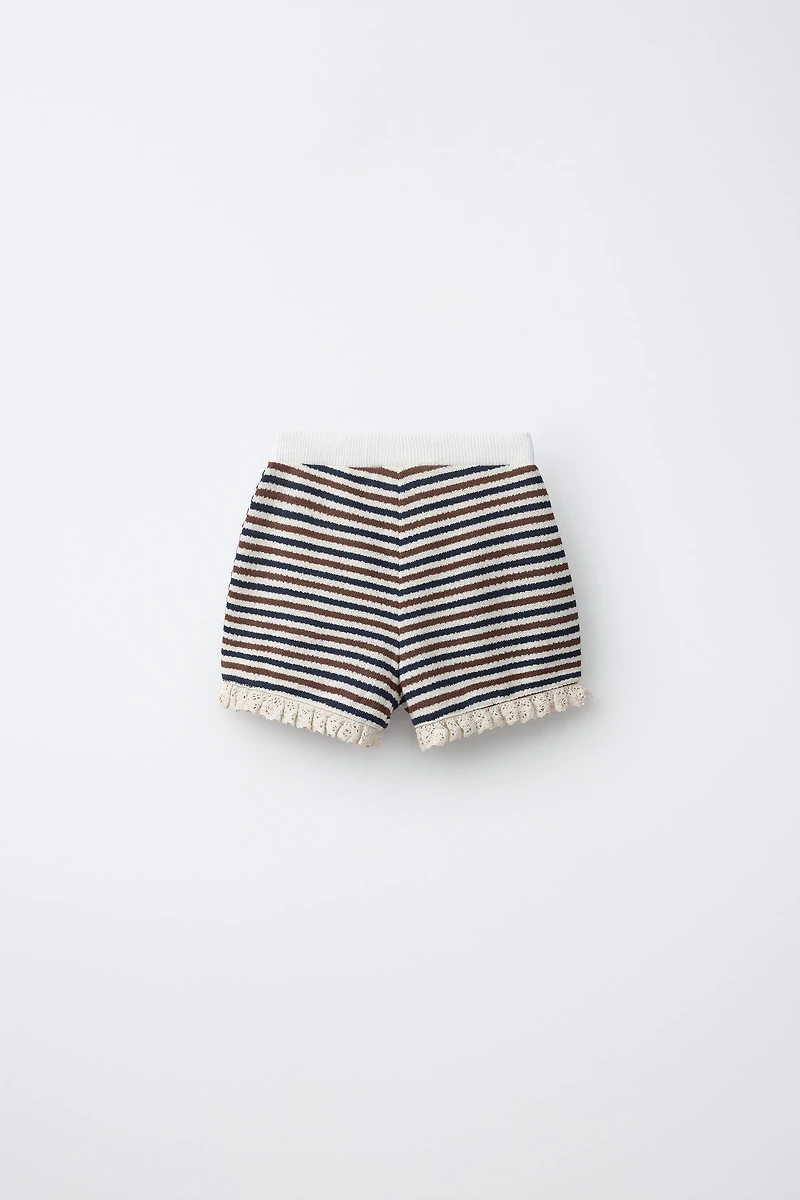 SHORT EN MAILLE À RAYURES