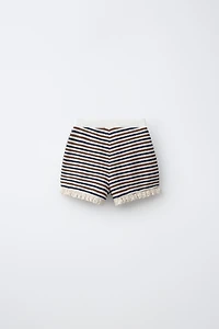 SHORT EN MAILLE À RAYURES