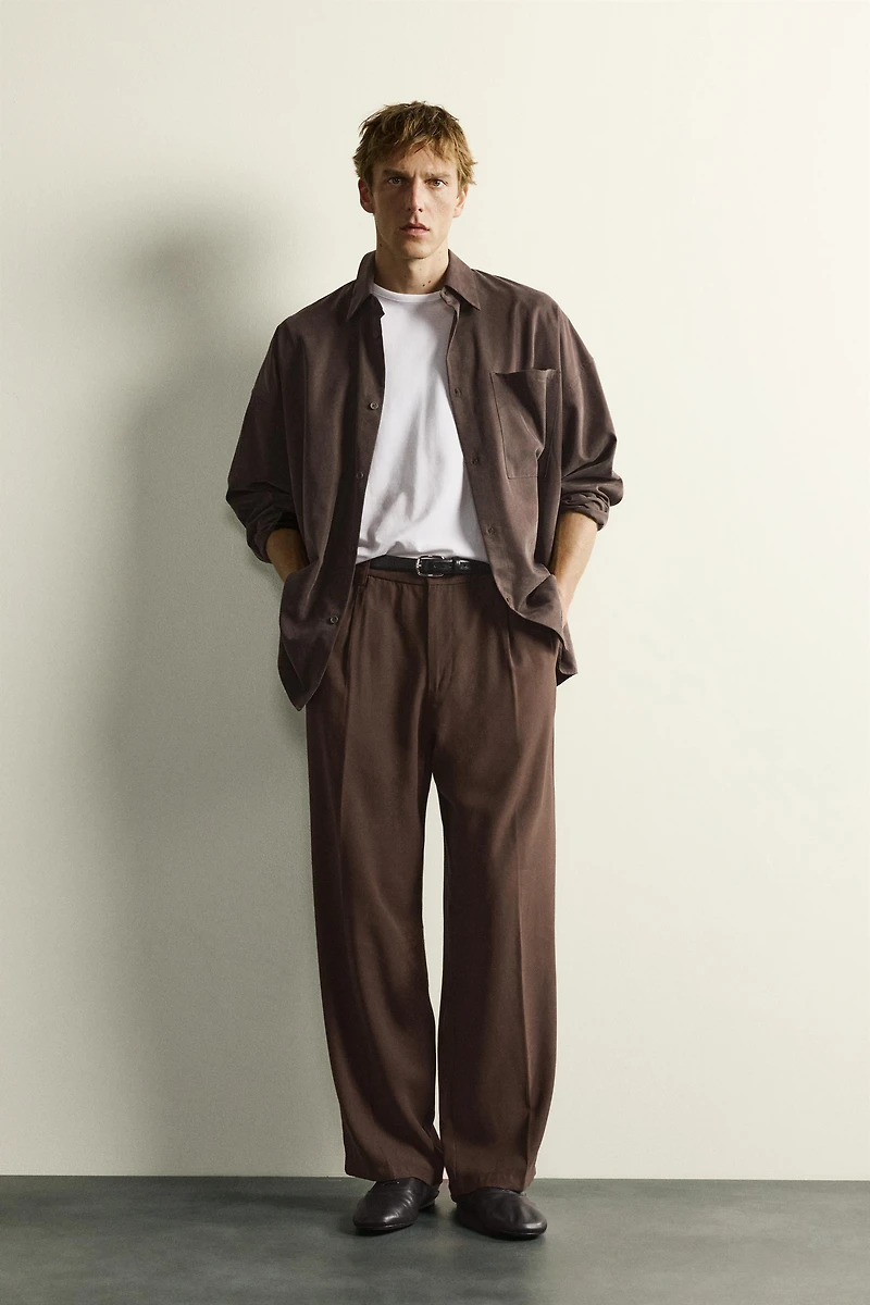 PANTALON FLUIDE COUPE DÉCONTRACTÉE À PLIS