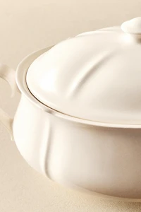 EARTHENWARE TUREEN WITH RAISED-DESIGN EDGE
