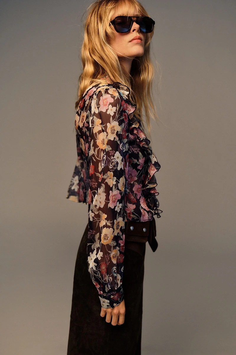 FLORAL PRINT RUFFLED BLOUSE