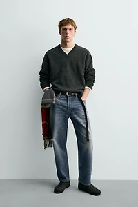 WOOL V-NECK JUMPER AARON LEVINE X ZARA