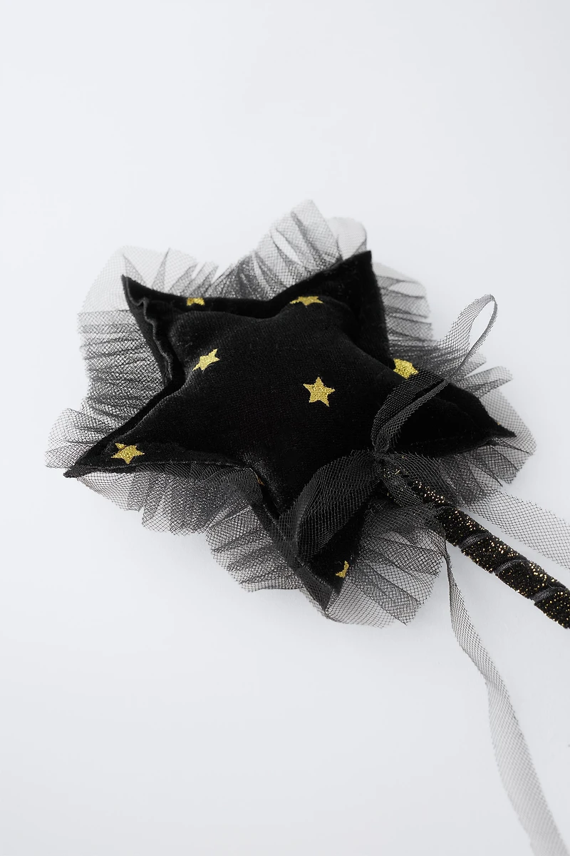 STAR TULLE WAND