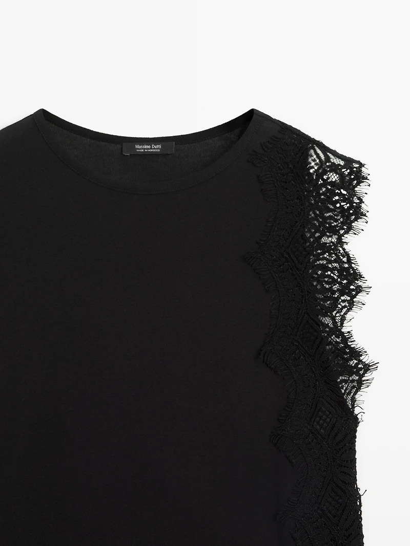 Sleeveless top with lace detail