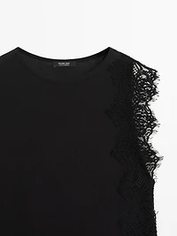 Sleeveless top with lace detail
