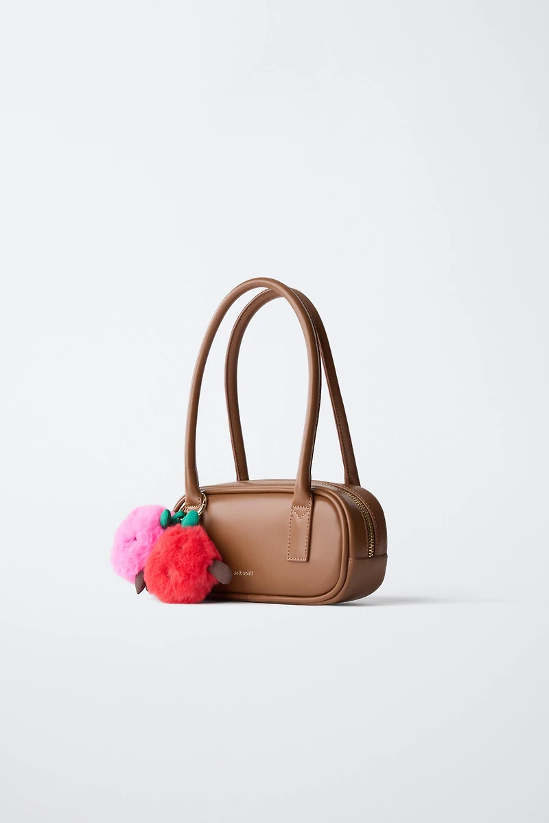 TASSEL SHOULDER BAG