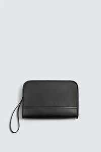 TEXTURED CLUTCH