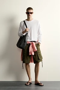 LONG SLEEVE POCKET T-SHIRT