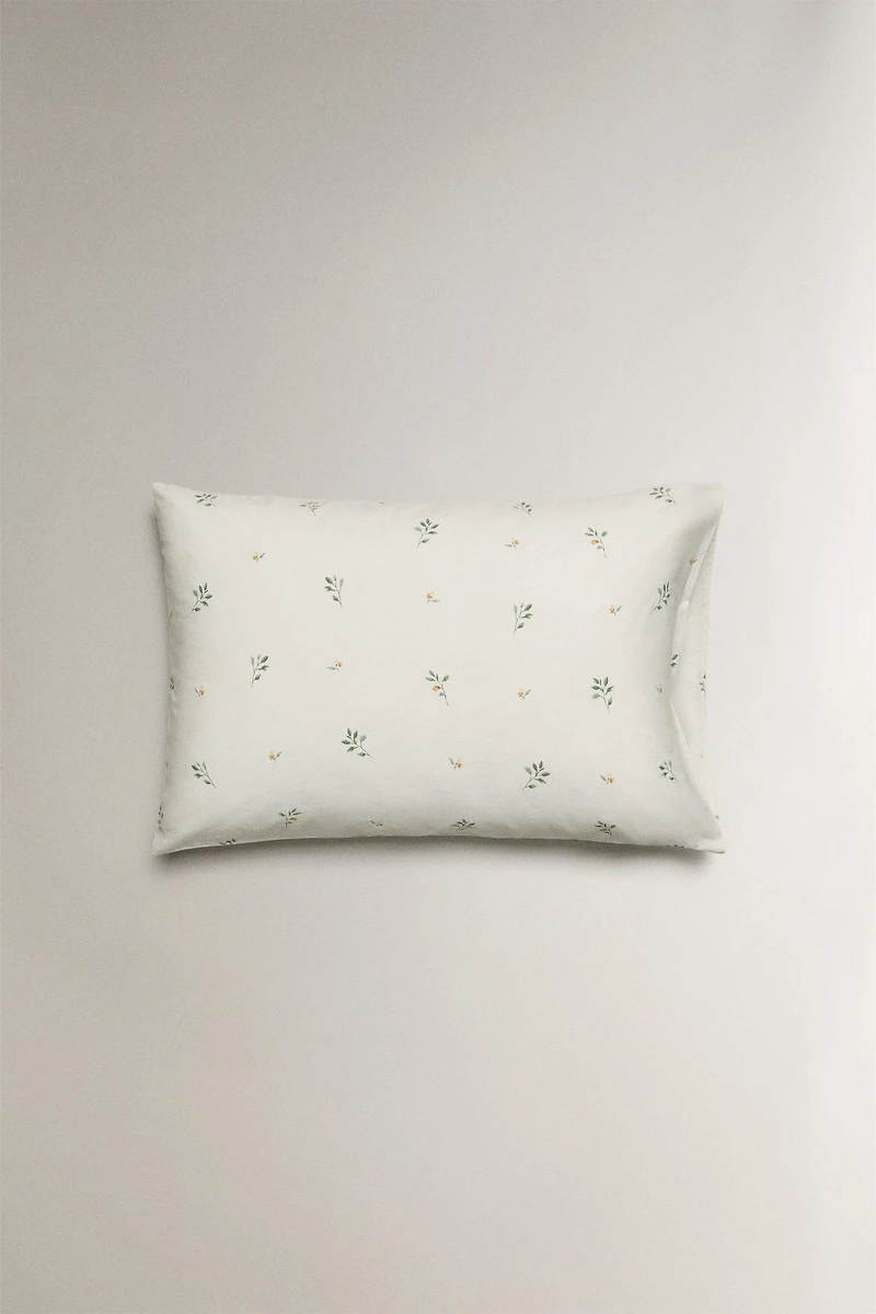 LEAF PRINT PILLOWCASE