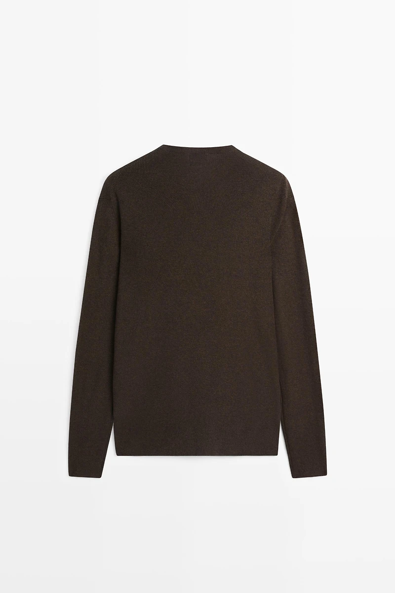 100% cotton mouliné round neck sweater