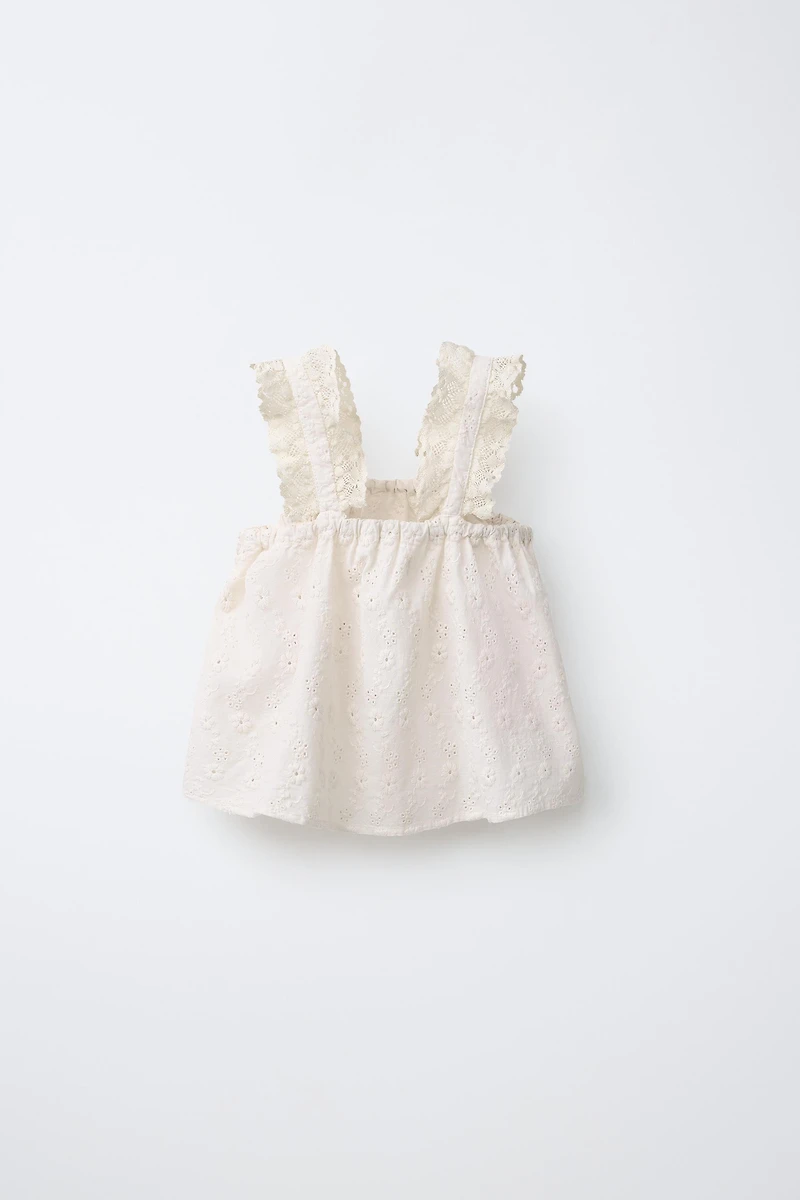 EMBROIDERED TOP