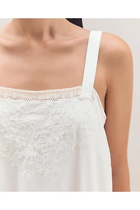 TOP EN COTON BRODÉ