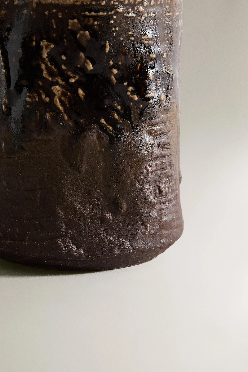 TEXTURED CERAMIC TOOTHBRUSH HOLDER
