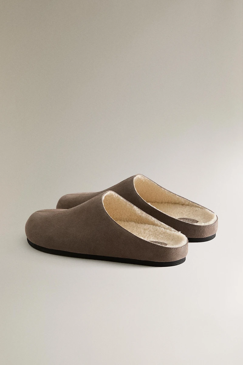 WARM LEATHER MINIMAL CLOGS
