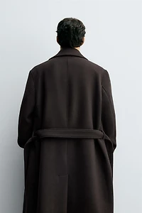 MANTEAU CROISÉ AVEC LAINE ET CEINTURE