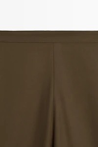 Flowing baggy pants