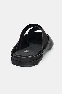 CRISS-CROSS ELASTIC STRAP SLINGBACK FLATS