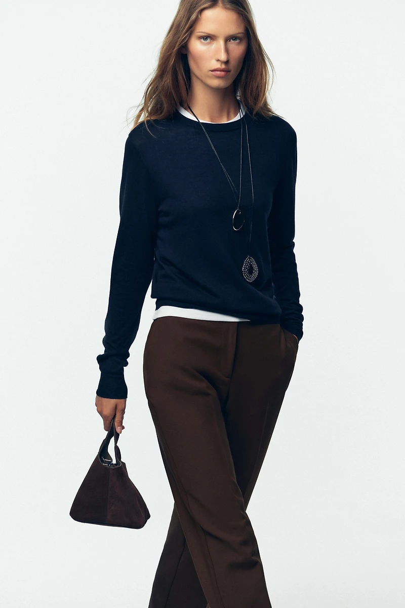 PANTS WITH SLIT HEMS
