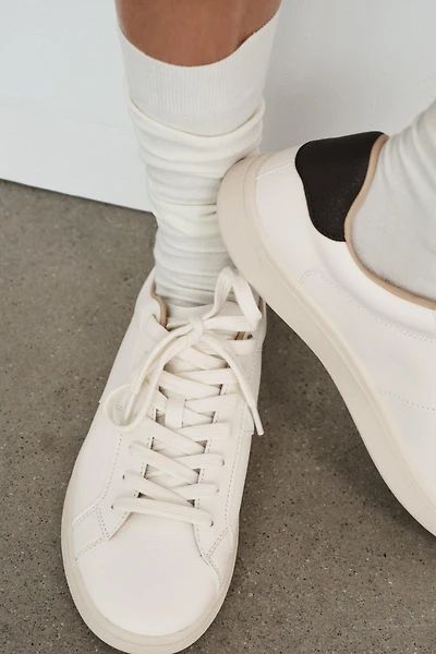 SPORT SNEAKERS WITH HEEL DETAIL