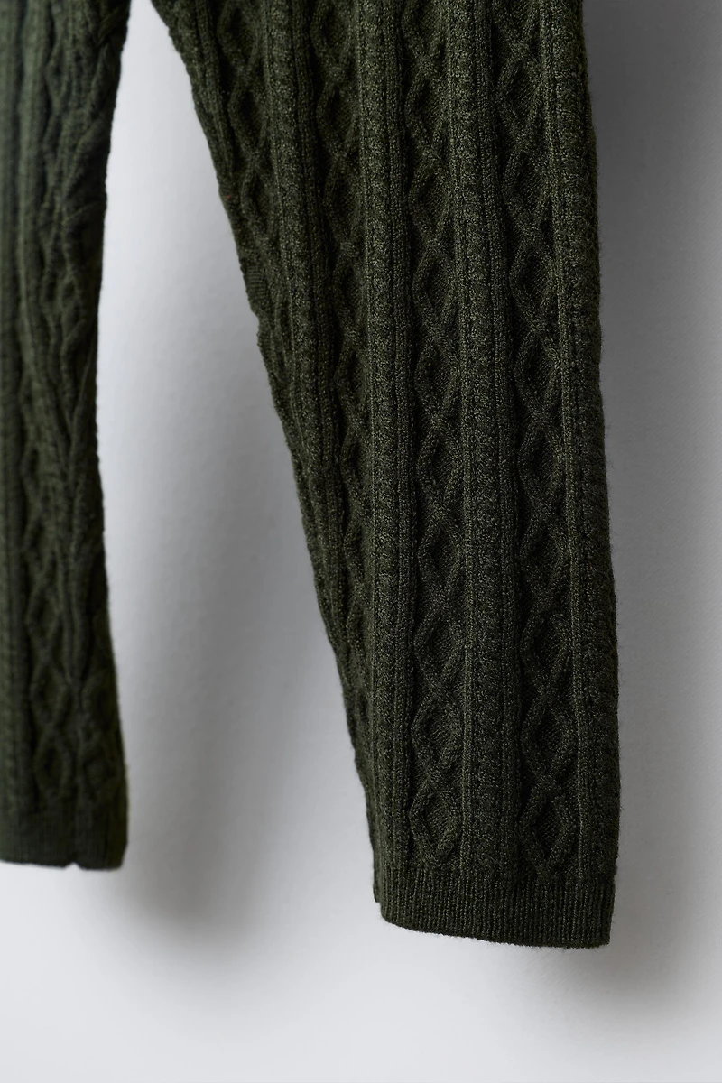 CABLE KNIT LEGGINGS