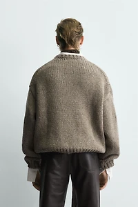 PULL STRUCTURÉ AVEC LAINE