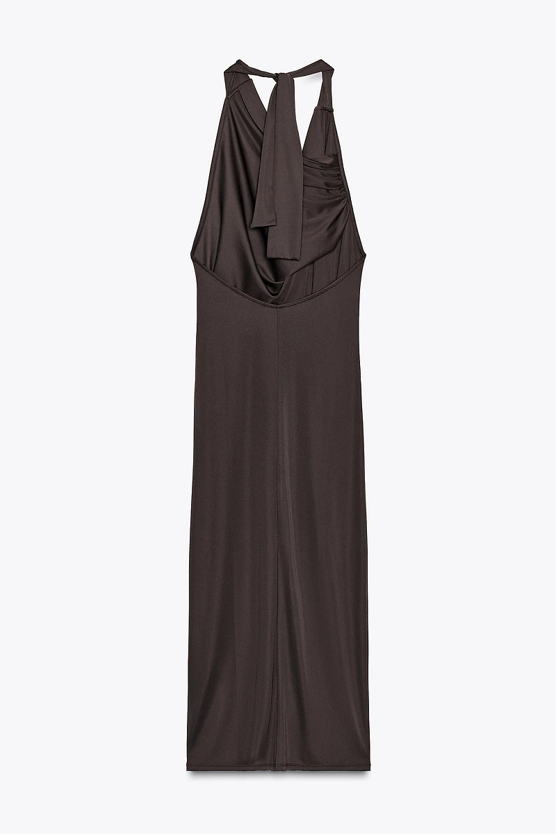 ROBE DÉCOLLETÉ FLUIDE PLIS