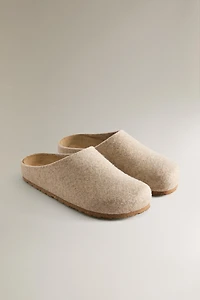 MINIMALIST FELT CLOGS