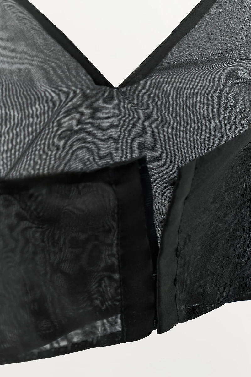 100% SILK CROP TOP
