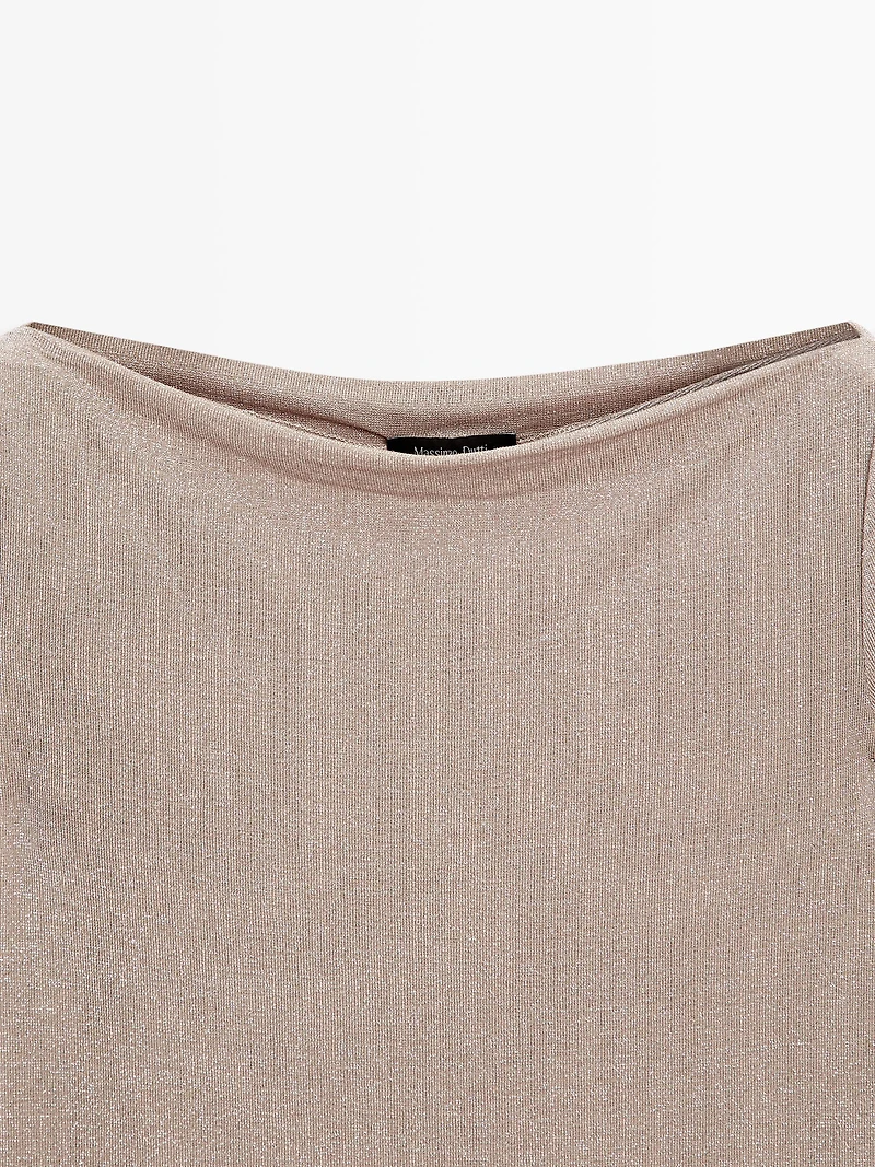 Boat neck T-shirt with metallic finish