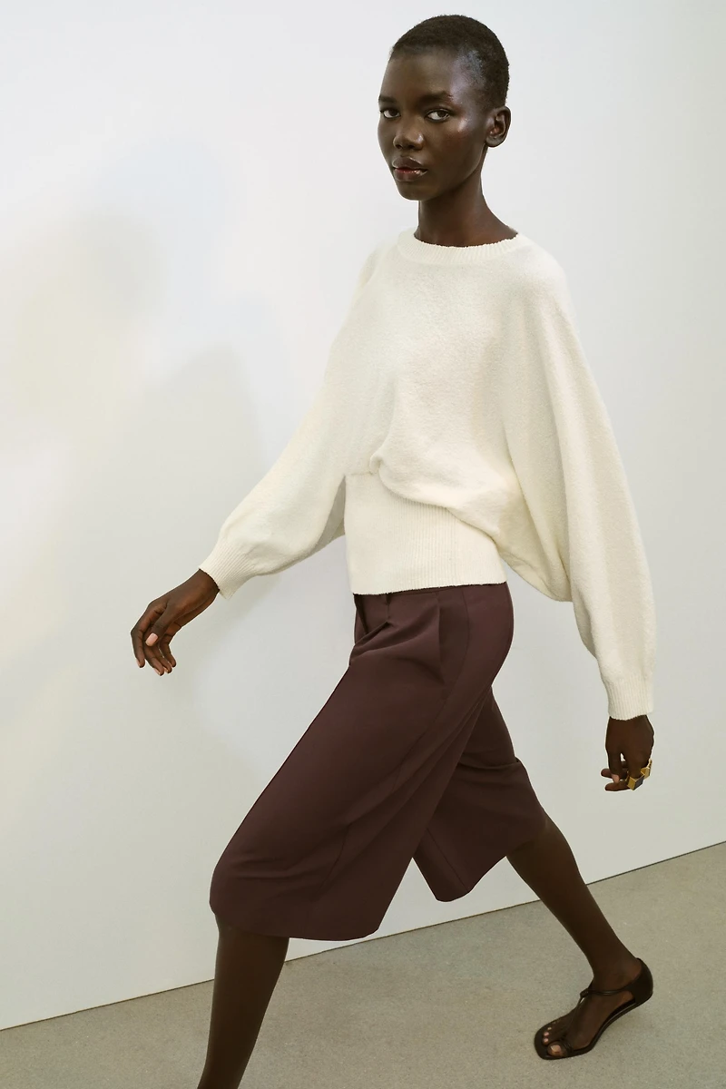 BATWING SLEEVE JUMPER