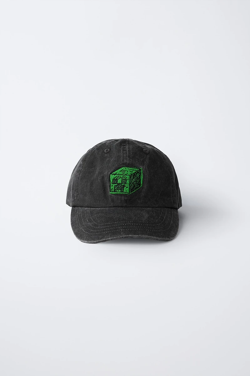 WASHED EFFECT CAP WITH MINECRAFT © MOJANG AB. ™ EMBROIDERY