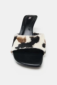 SANDALES À TALONS EN CUIR TEXTURÉ