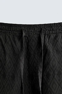 GEOMETRIC JACQUARD REGULAR FIT SHORTS