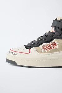 STRANGER THINGS © NETFLIX HIGH TOP SNEAKERS